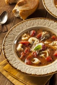 Amazing tomato and garlic tortellini soup