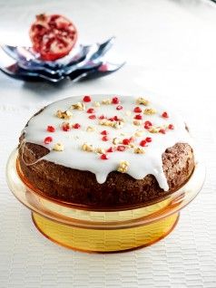 BASILOPITA-ME-KARYDIA-FROYTA