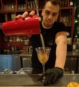 Ένα cocktail “Δώρο Θεού” από το Cascara