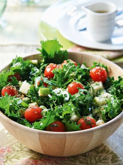 salata-me-roka-kai-tomatinia