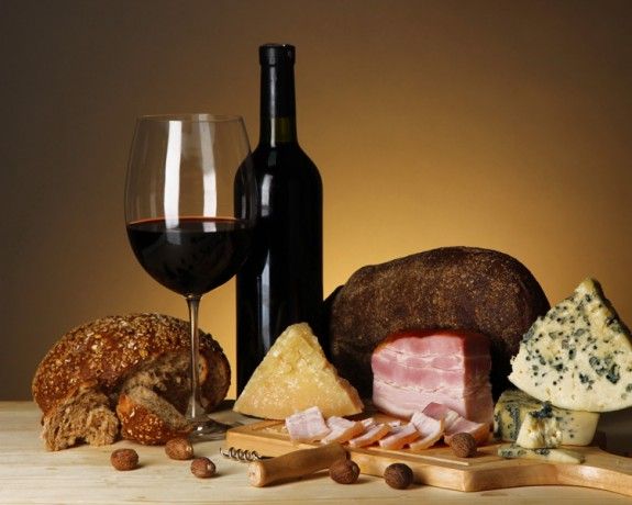 krasi-anoigma-mavrotragano