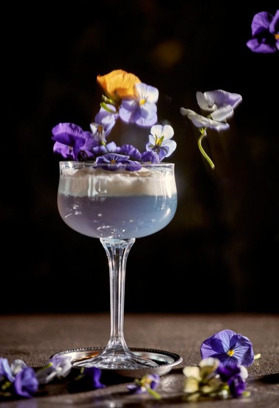 drz-zillers-bar-ANOIGMA