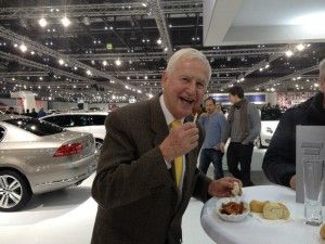 Η Volkswagen πουλάει περισσότερα λουκάνικα απ’ ότι αυτοκίνητα!