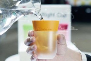 Ένα ποτηράκι κάνει το νερό γευστική εμπειρία