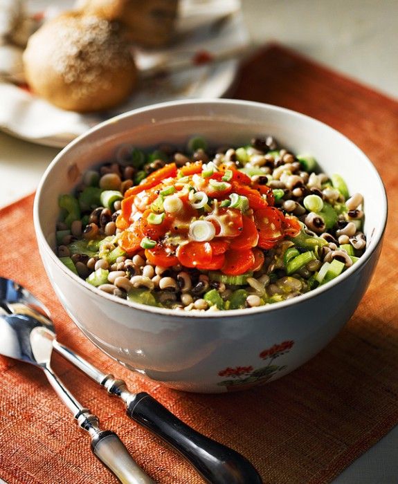 21110301_6078_salata-me-selino-brasta-mauromatika-k-karota