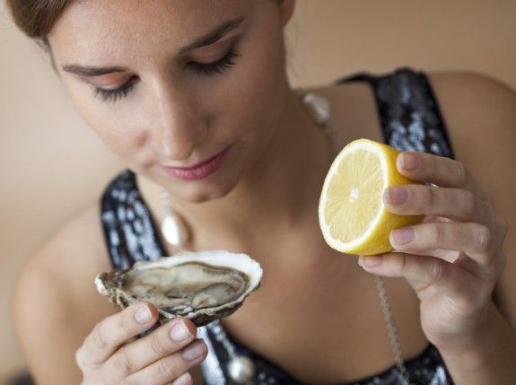 anoigma-streidia-kopela-thalassina