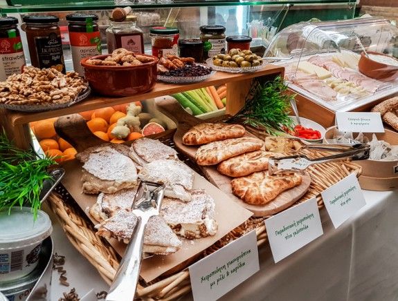 greek-breakfast-yolenis-1