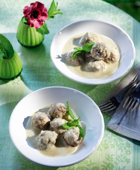 21120402_5797__-_giouvarlakia