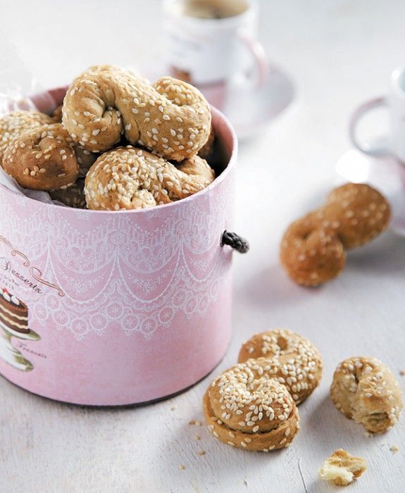 koulourakia-methysmena