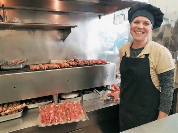 anoigma-to-souvlaki-tis-Alexandras