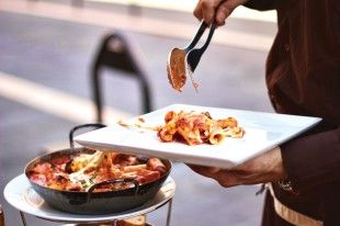 chef-pou-servirei-zymarika-anoigma