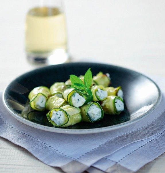 ntolmades-me-psita-kolokythakia