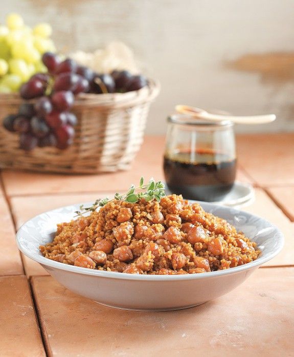 pikantika revithia me kous kous