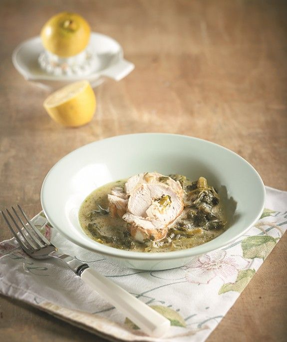 gemisto-kotopoulo-frikase-196120studiopaterakis