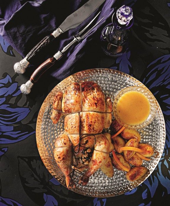 GEMISTO KOTOPOYLO ME SALTSA PORTOKALIOY