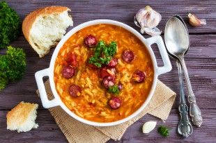 kritharaki-me-tomata