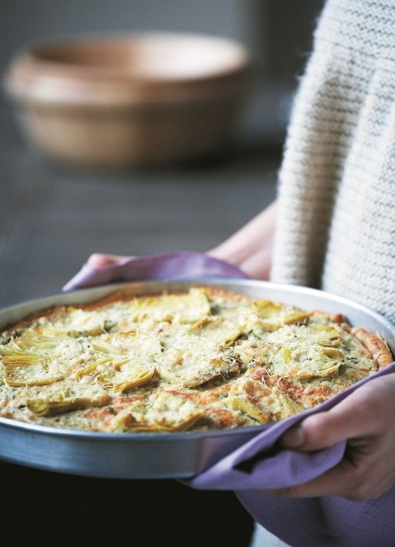 TARTA ME FRESKA TYRIA AGINARES KAI MYRODIKA