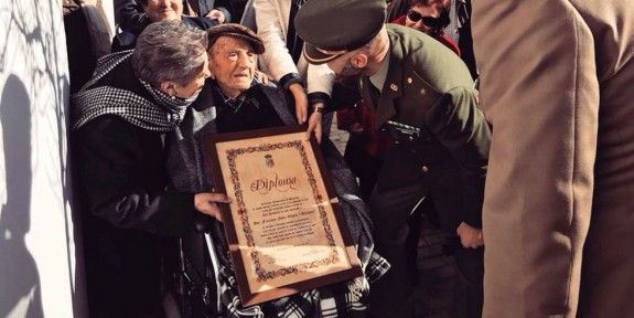 gallery-1517938176-oldest-man