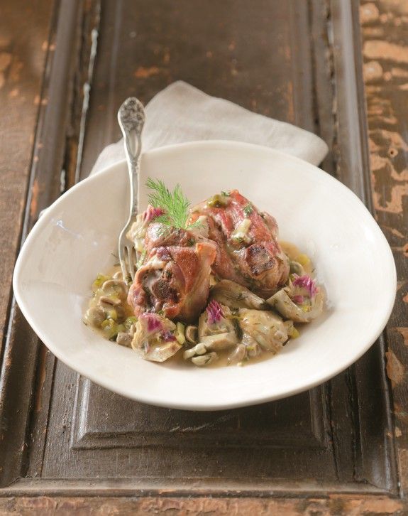 21150320_18072_katsikaki-me-agginares