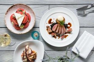 22007347_744052979116723_6284172932207852799_n