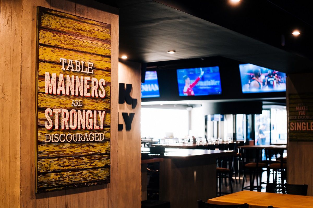 Buffalo Wings &  Rings_2