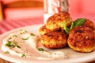 32332041_2034523793299540_4142795208838348800_n