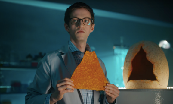 aed63835-4b3f-40d1-a918-5ad70697c675-foot-long-dorito