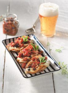 Bacon jam  bruschettas