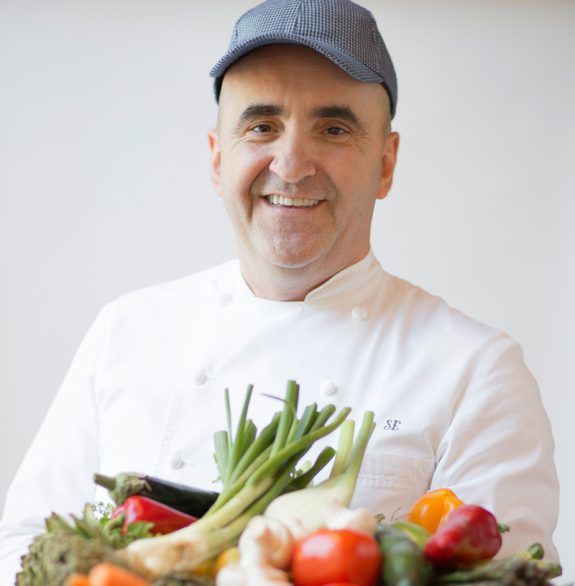 Σωτήρης-Ευαγγέλου–credits-Στέφανος-Τσακίρης