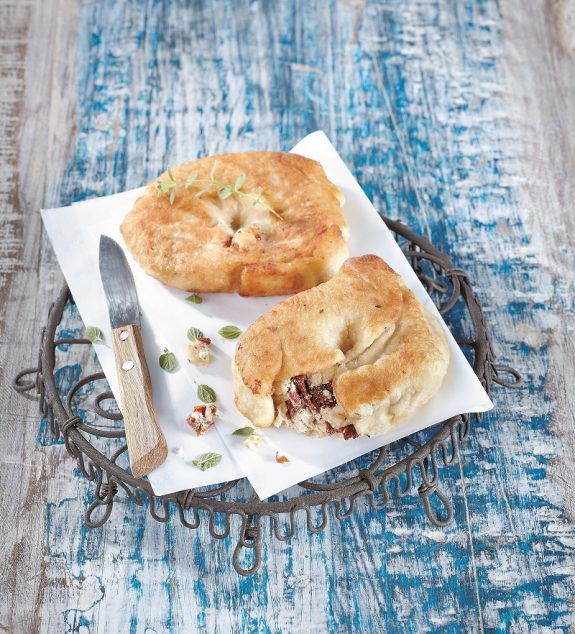 tiganopsomo me liasti ntomata IMG_0720