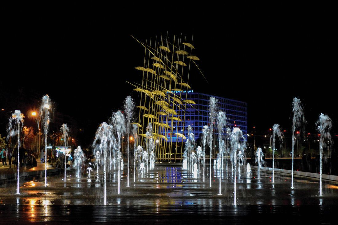 20181206221645_thessaloniki-xristougenna-anoigma