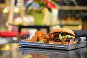 Special -γιορτινό- event στο Str.Eaters αυτή την Παρασκευή