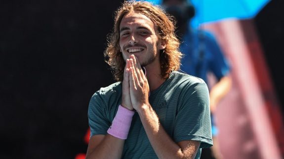 20190122121613_tsitsipas_xrwma