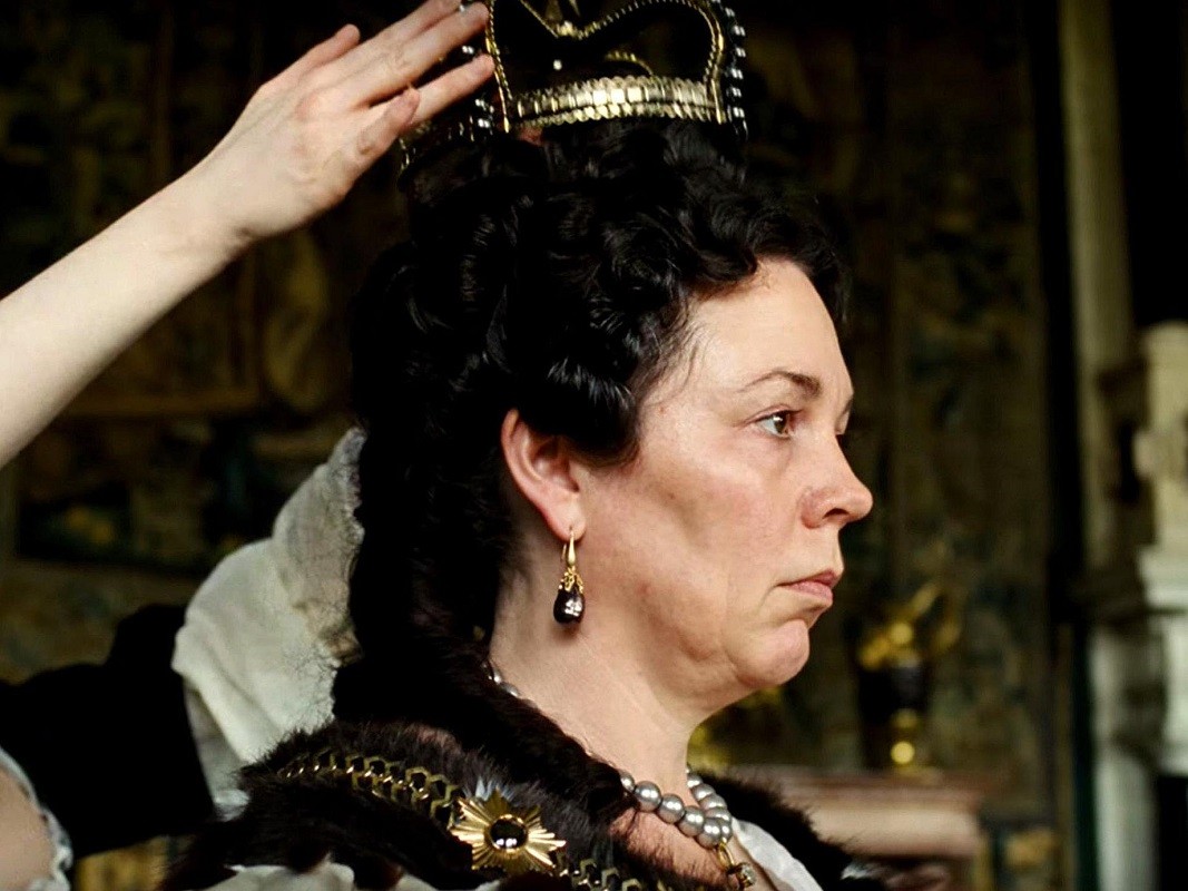 20190123175605_the-favourite-olivia-colman-e1536618106294