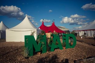 48383623_1976904739055972_401572102076891136_n