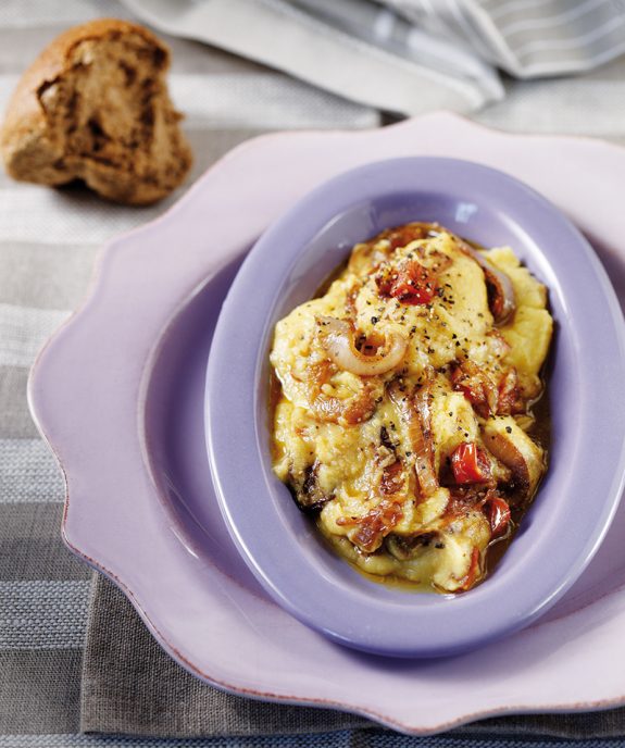 FABA-ME-GLYKIA-PAPRIKA-KREMMYDI-NTOMATA