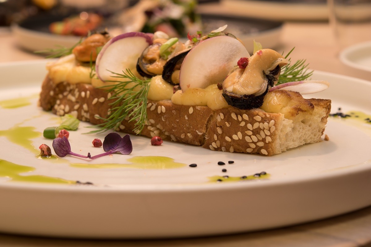 mprousketa psitou tarama kapnisto mydi