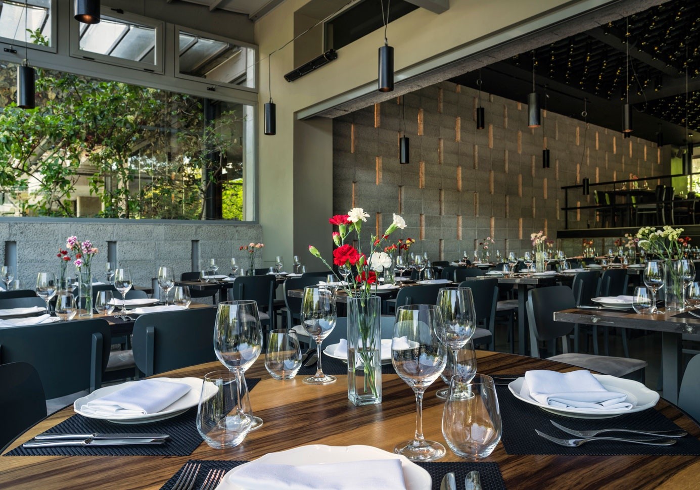 vassilenas-restaurant-01