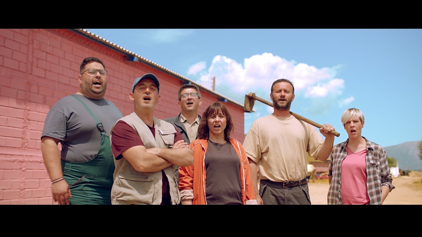 AMSTEL_na-mas-to-prosexeis (2)