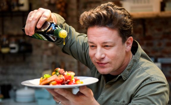 jamie-Oliver CREDITS AFP VISUALHELLAS.GR