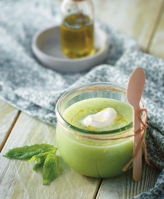 aggourosoupa-me-yiaourti