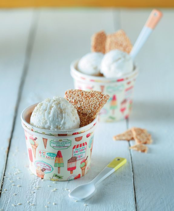 pagoto-giaourtiou-me-pasteli-sousamiou