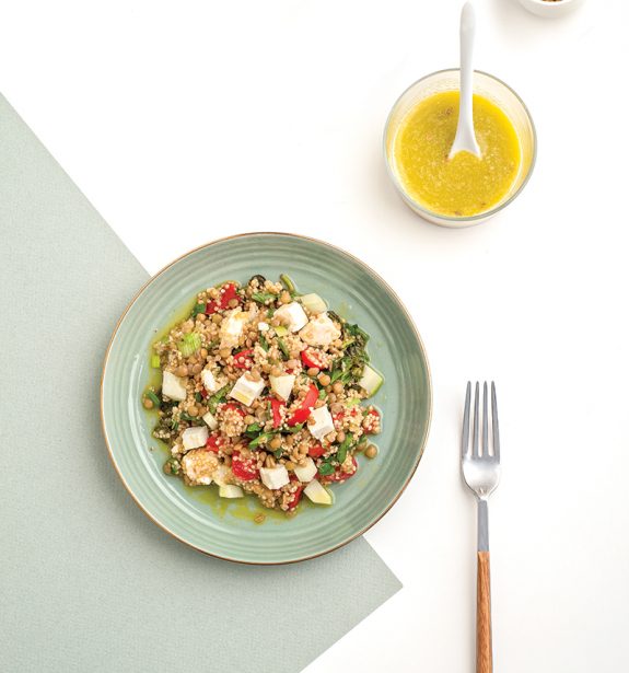 salata-tampoule-me-kinoa-&-fakes