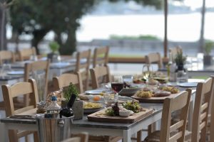 Κάνε like & share και κέρδισε 3 διπλά τραπέζια στο Ermina’ s more than meat
