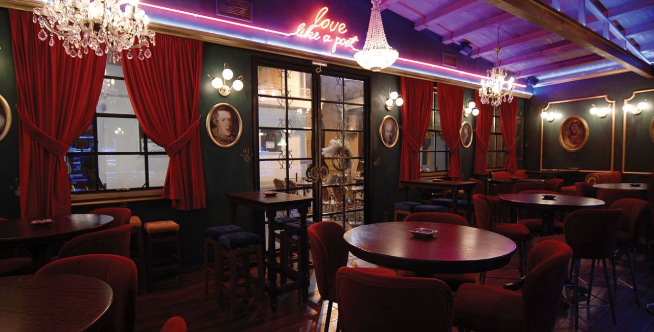 gigifioggo-interior-night-17