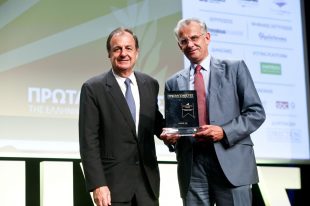 (από-αριστερά)-Ο-κ.-Κ.-ΜΠΙΤΣΙΟΣ,-Αντιπρόεδρος-του-ΣΕΒ-με-τον-κ.-Μ.-ΠΑΠΑΘΑΝΑΣΙΟΥ,-Εμπορικό-δντη-της-ΓΙΩΤΗΣ-Α.Ε