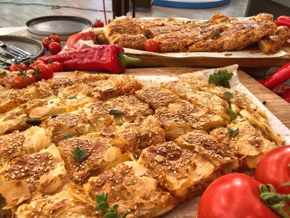 MIKRI-zamponotiropita