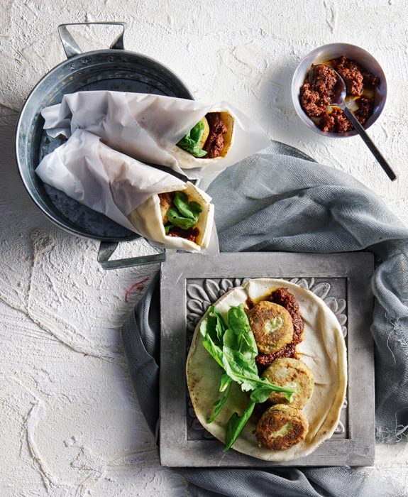 favotiganites-se-aravikes-pites