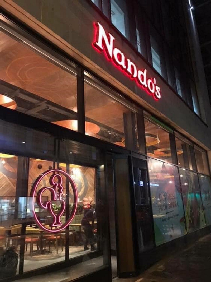 nandos