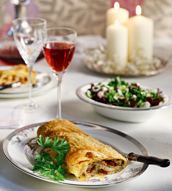 ROLO-ME-PATATES-MPEIKON-KAI-KASERI